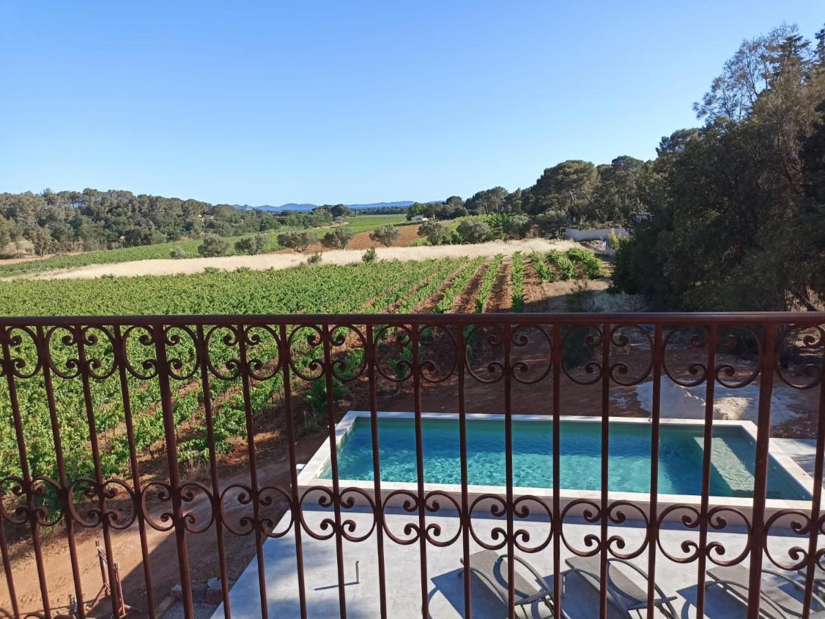 Sous Les Pins Gites Et Chambres D'Hotes La Londe-les-Maures Kültér fotó