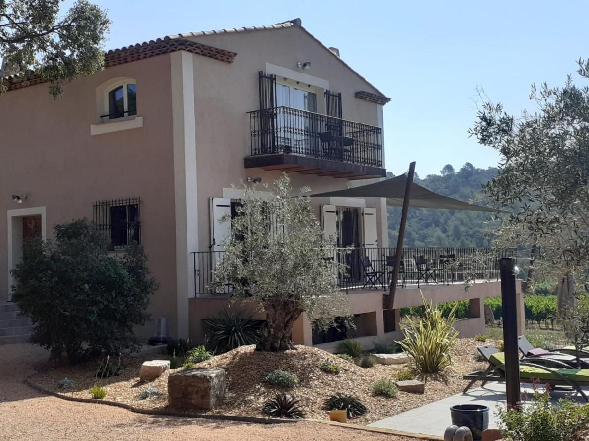 Sous Les Pins Gites Et Chambres D'Hotes La Londe-les-Maures Kültér fotó