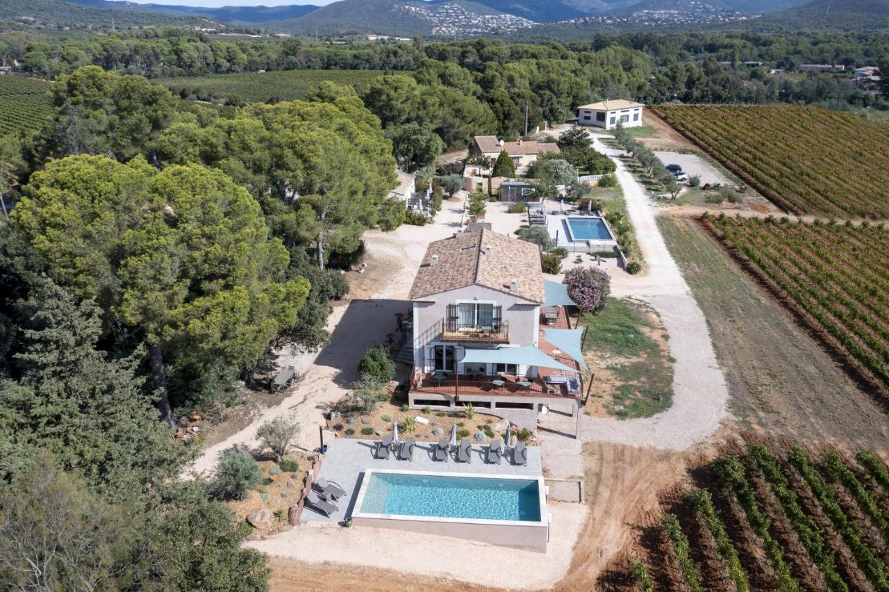 Sous Les Pins Gites Et Chambres D'Hotes La Londe-les-Maures Kültér fotó