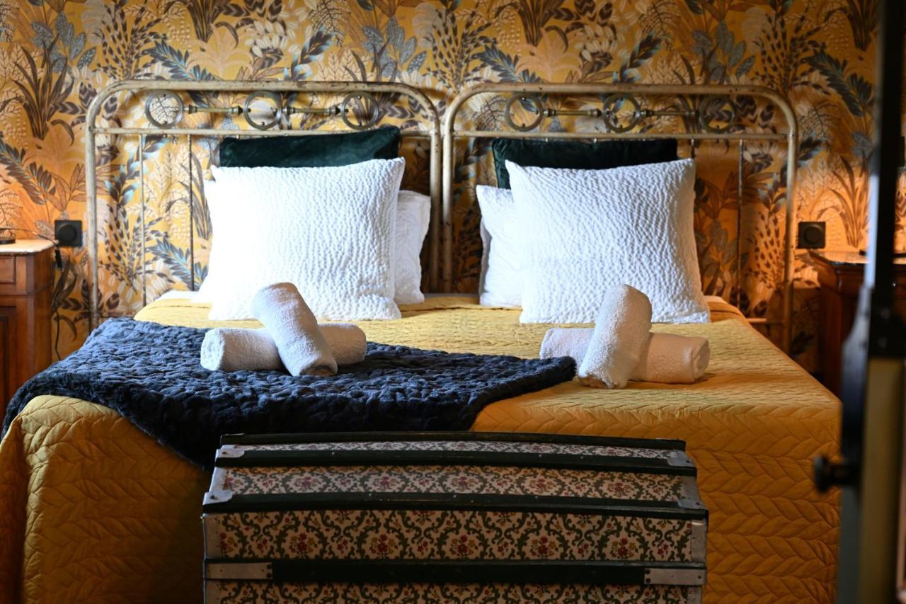 Sous Les Pins Gites Et Chambres D'Hotes La Londe-les-Maures Kültér fotó